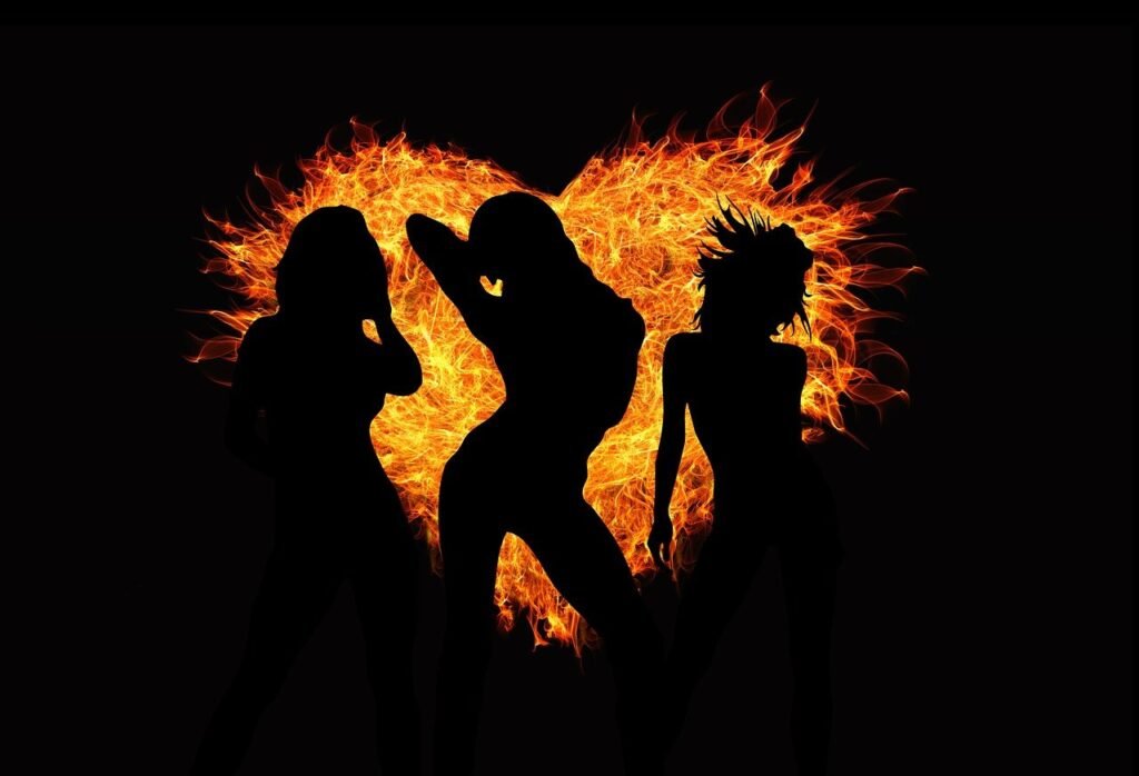 heart, love, flame, girl, pose, posing, woman, silhouette, fire, burn, blaze, eroticism, red light, red light district, brothel, striptease, bar-1137272.jpg
